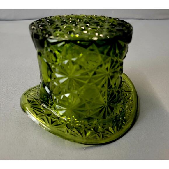 Fenton Vintage Emerald Daisy & Button Top Hat Embossed Texture Vase 3.4" Tall - Picture 9 of 14